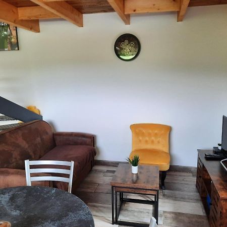 Chalet A L'Oree Du Bois Avec Parking Tournavaux Dış mekan fotoğraf